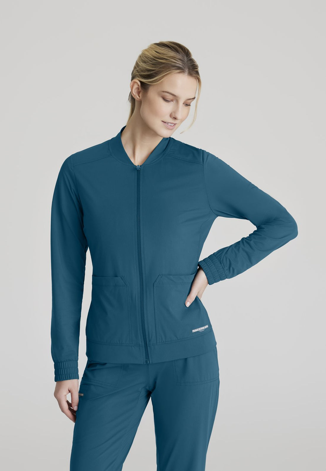 SKW919 Contour Knit Warm-Up — BAHAMA