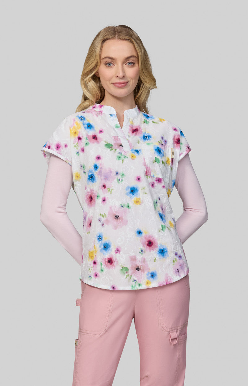 1093PRC Ari Top — Big Blooms Embroidery